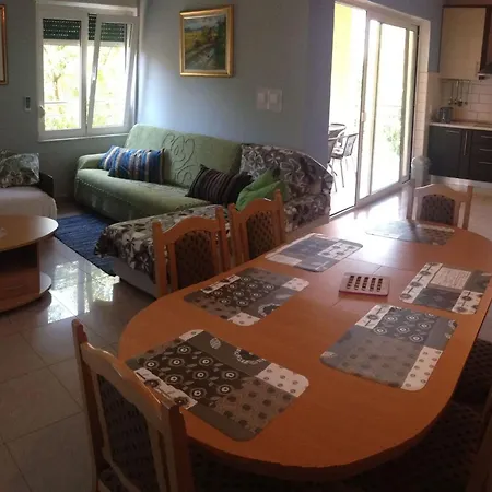 Appartement Grosszuegige Lolinka By Interhome Bibinje