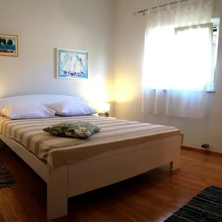 Appartement Grosszuegige Lolinka By Interhome *