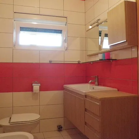 Grosszuegige Lolinka By Interhome Bibinje