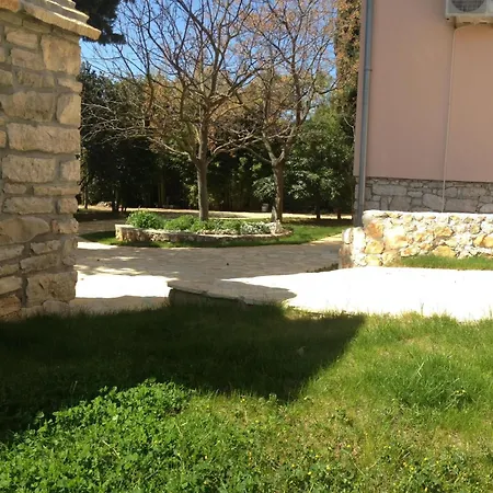 Grosszuegige Lolinka By Interhome Appartement Bibinje