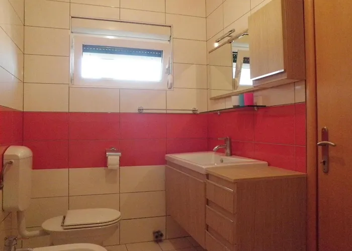 Grosszuegige Lolinka By Interhome Bibinje