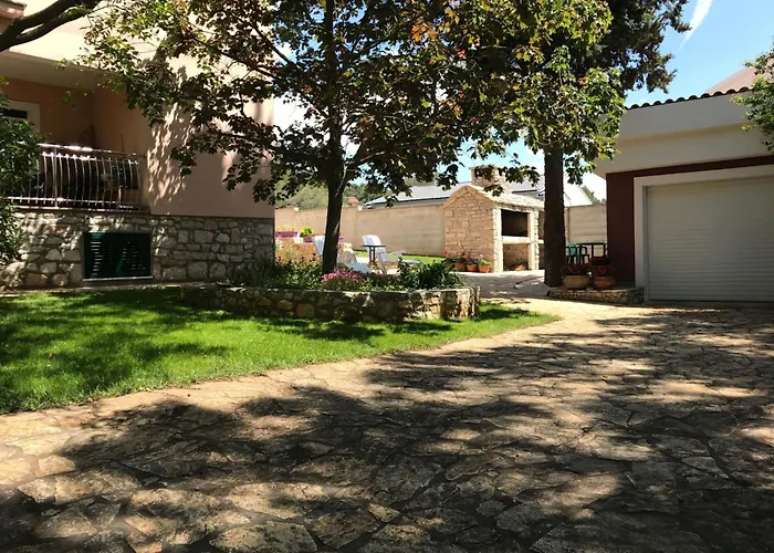 Apartament Grosszuegige Lolinka By Interhome
